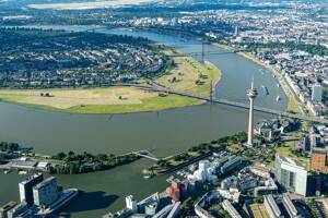 Einzigartige Immobilie (Baudenkmal) in begehrter Lage von Düsseldorf Oberkassel – 40545 Düsseldorf – Vorschaubild 7
