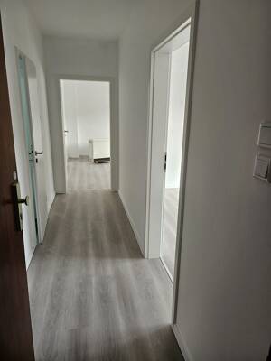 Erstbezug nach vollständiger Renovierung – helle 2-Zimmer-Wohnung – 45143 Essen – Vorschaubild 6