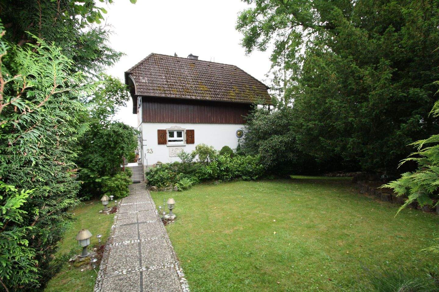 ***Baupotenzial für großzügiges Familienidyll & Homeoffice-Refugium...vereint im Grünen mit Nähe zu Frankfurt! – Kronberg – Vorschaubild 3