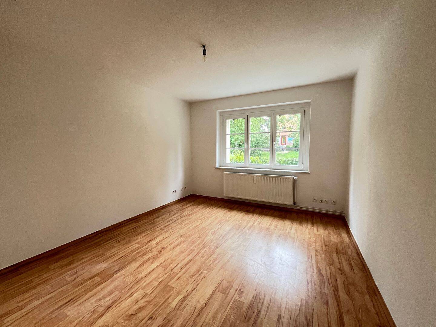 Gemütliches 2-Zimmer-Apartment mit Nähe zu öffentlichen Verkehrsmitteln in Chemnitz – Chemnitz – Vorschaubild 4
