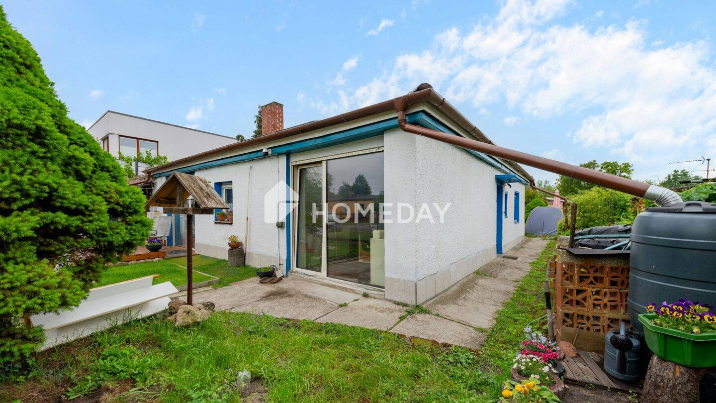 Familienfreundlicher 4-Zimmer-Bungalow mit Garten, zwei Terrassen und PV-Anlage – Berlin – Vorschaubild 4