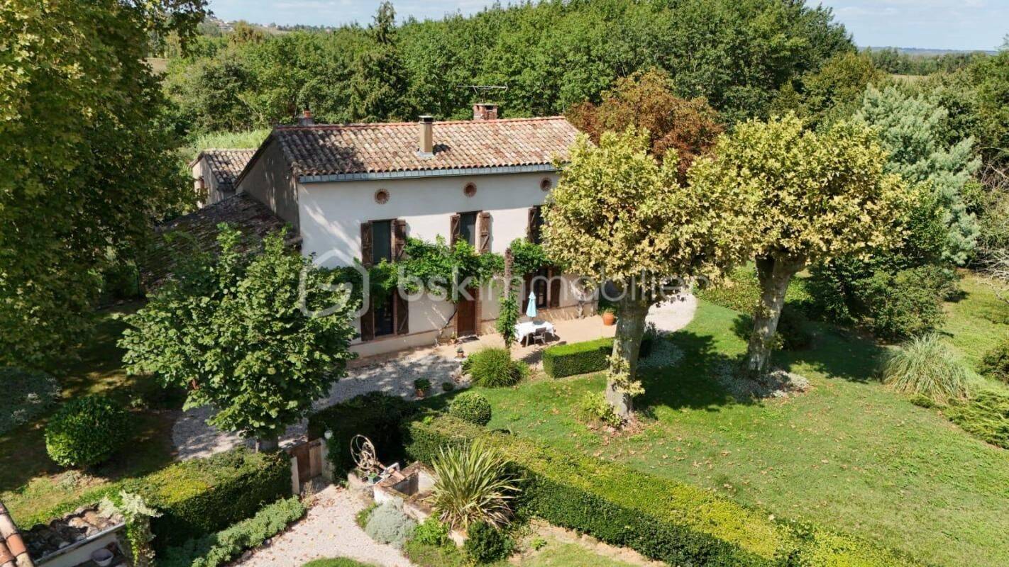 Maison 7 pièces 203 m² · à Coufouleux · 203 m² · 585 000 €