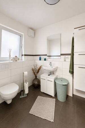 Moderne Maisonette mit Garten, EBK & Tiefgarage – 74076 Heilbronn – Vorschaubild 6