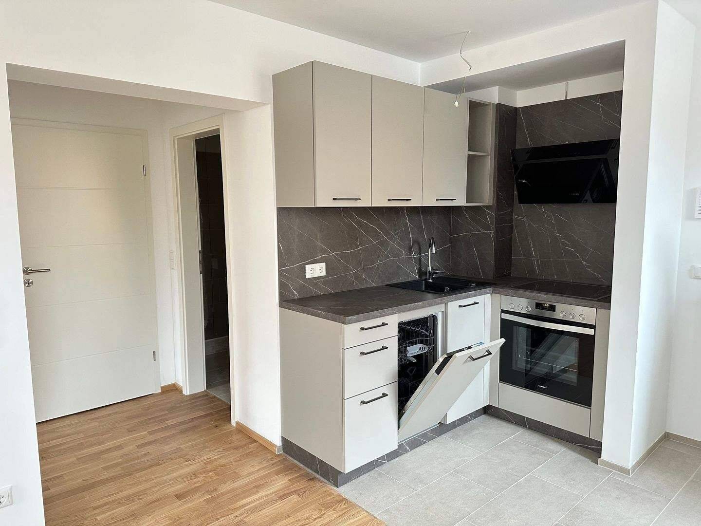 2 Zimmer mit Einbauküche und Stellplatz – Coswig – Vorschaubild 5
