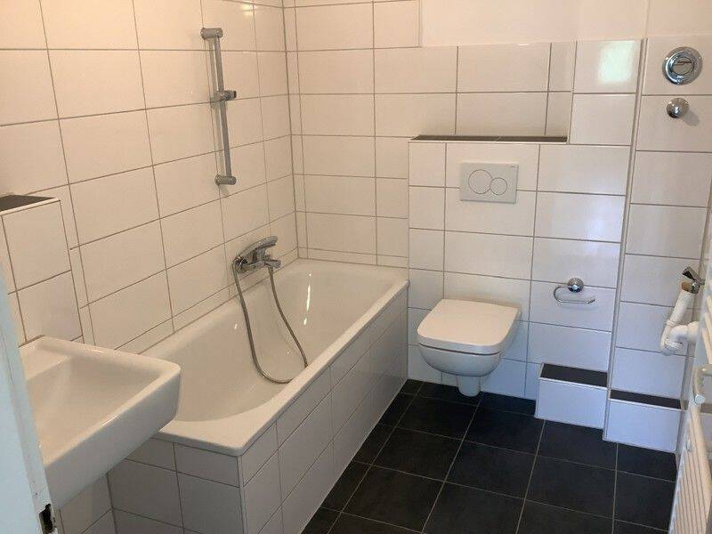 Großzügig geschnittene 3 Zimmer-Wohnung in Schildesche mit Balkon zu vermieten – Bielefeld – Vorschaubild 4