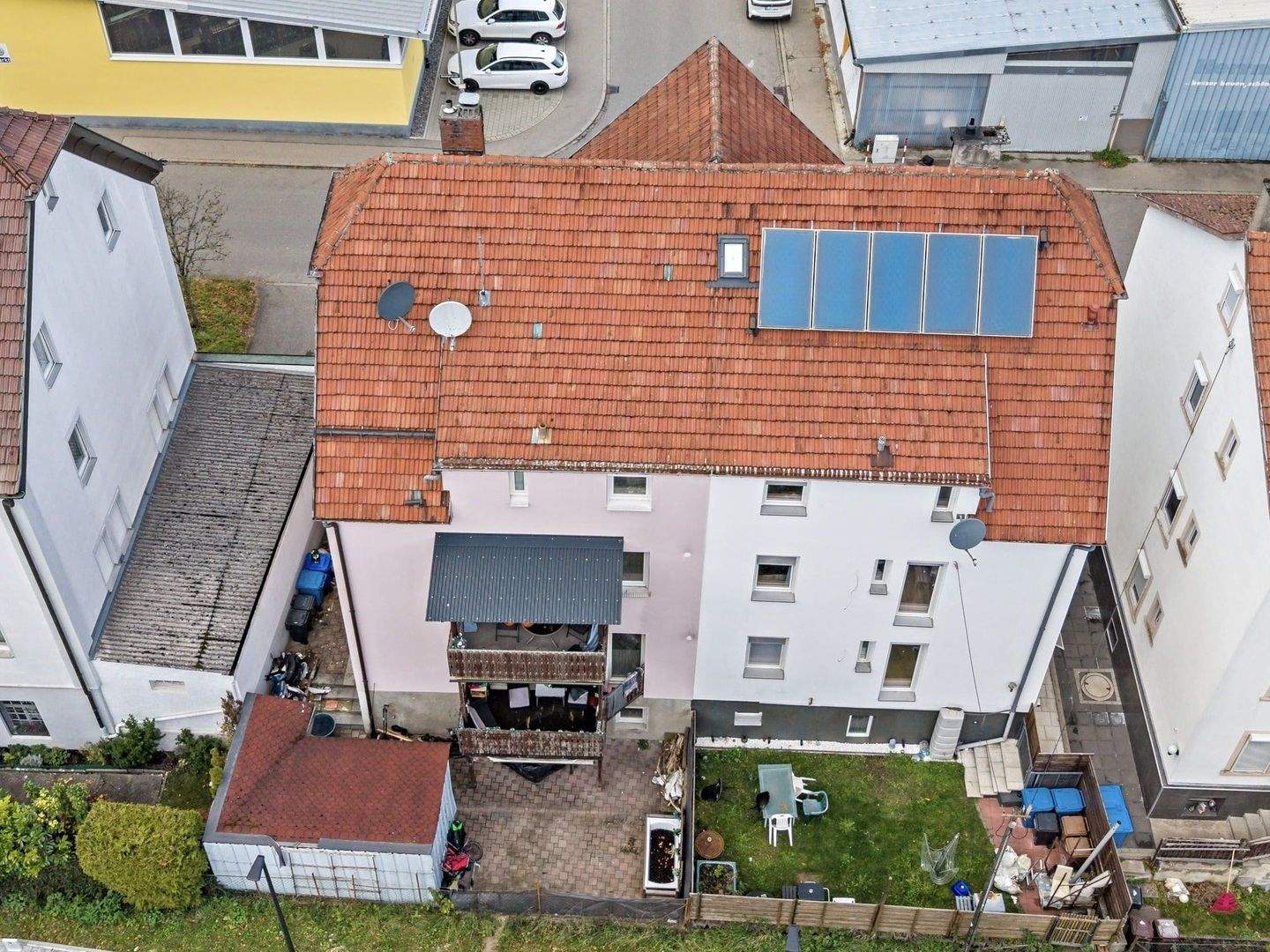 Saniertes Mehrfamilienhaus – Albstadt – Bild 1 von 9