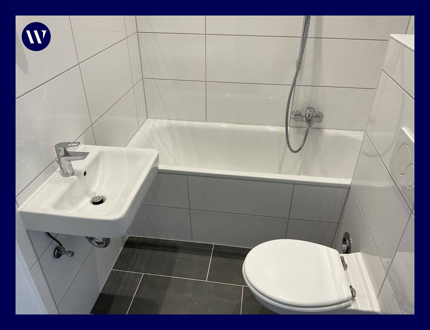 Neues Bad° Neuer Boden° Neues Wohngefühl° 2 Zimmer mit Balkon + separate Küche, guter Schnitt