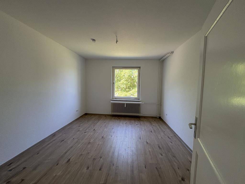 Renovierte 3-Zimmer-Wohnung in Bremerhaven – Bremerhaven – Vorschaubild 3
