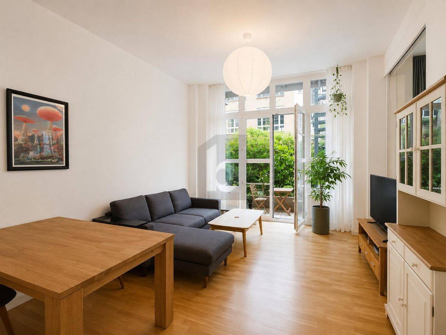 BESTE KIEZLAGE MIT NIESSBRAUCH – Berlin – Bild 1 von 5