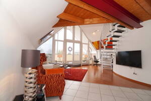 Stilvolle, moderne Maisonettewohnung mit sonniger Loggia, Klimaanlage und Stellplatz in Paderborn – 33100 Paderborn – Vorschaubild 2