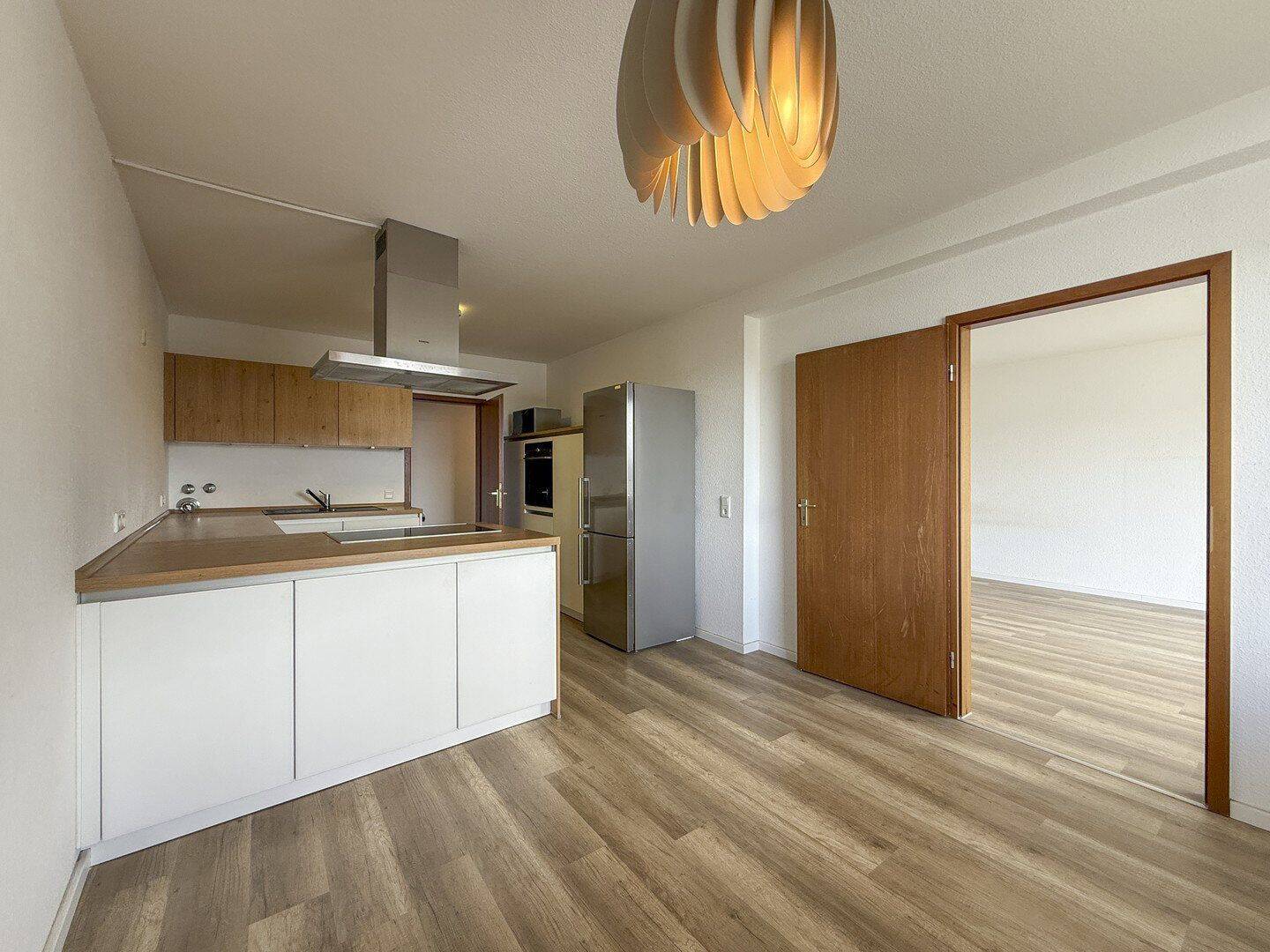 Zentrale 3-Zimmer-Wohnung mit Balkon – Leverkusen – Vorschaubild 3