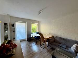 SOMMERAKTION* VERMIETETE ZWEI ZIMMER WOHNUNG MIT BALKON IM DRITTEN OG – 40468 Düsseldorf – Vorschaubild 6