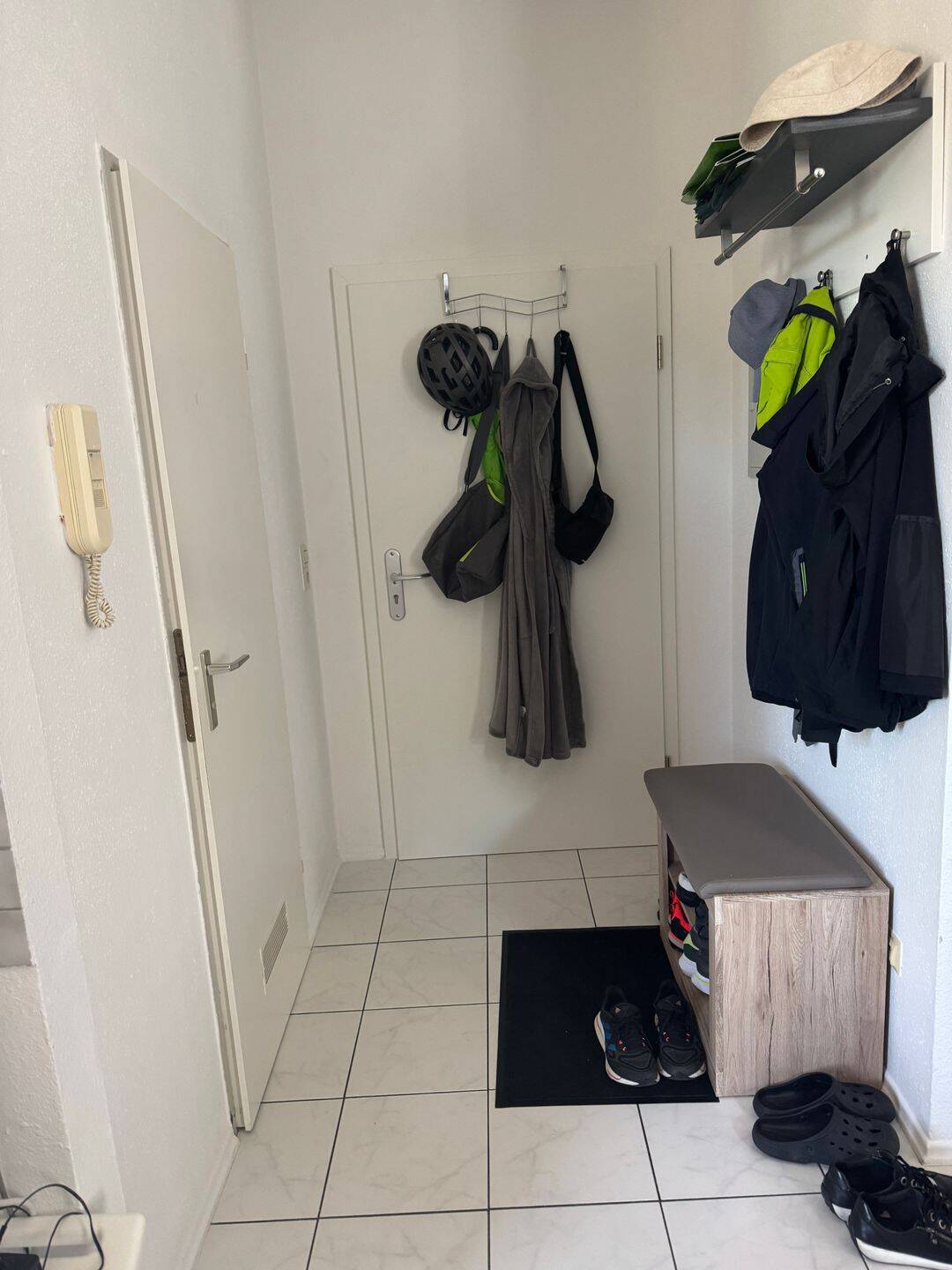 Im Herzen von Schwenningen, helle und sanierte 1,5-Raum-Wohnung AB 01.09.26 – Villingen-Schwenningen – Vorschaubild 3