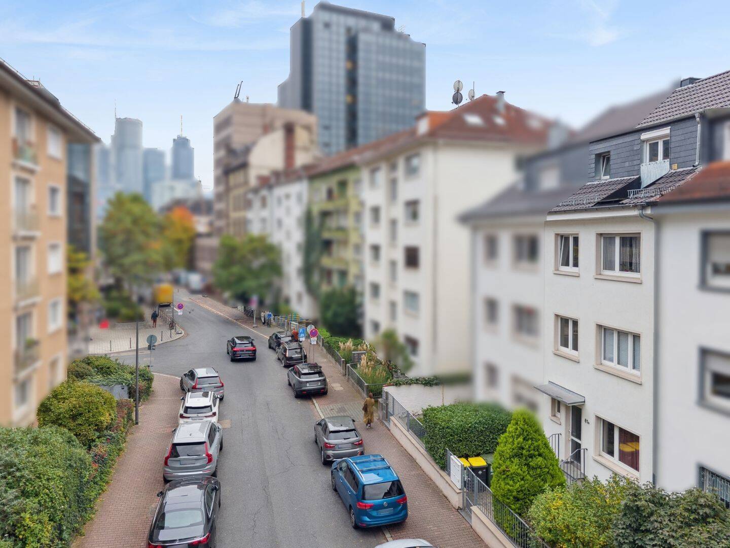 Gepflegtes Mehrfamilienhaus als Kapitalanlage mit vier Parteien in bester Frankfurter Innenstadtlage – Frankfurt am Main – Vorschaubild 2