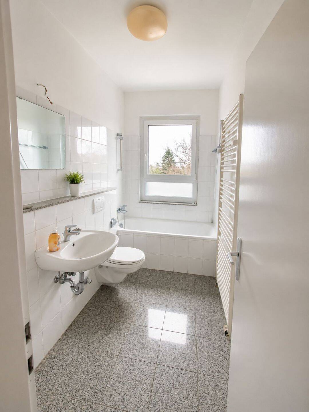 Helle 3-Zimmer-Wohnung mit Balkon in Hannover-Voltmerstraße – Hannover – Vorschaubild 4