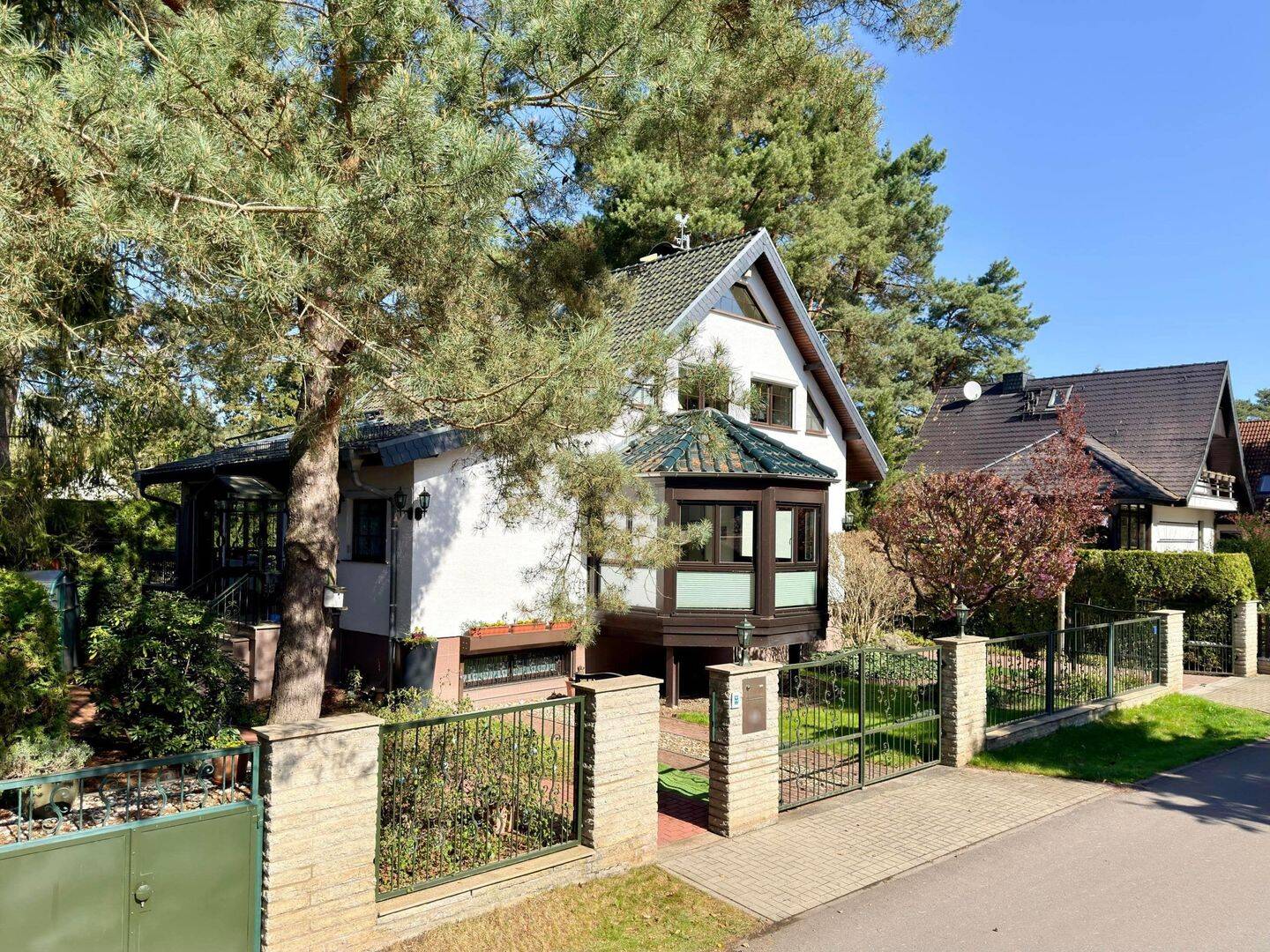 Einzigartige Villa im idyllischen Waldesruh! – Hoppegarten – Vorschaubild 3