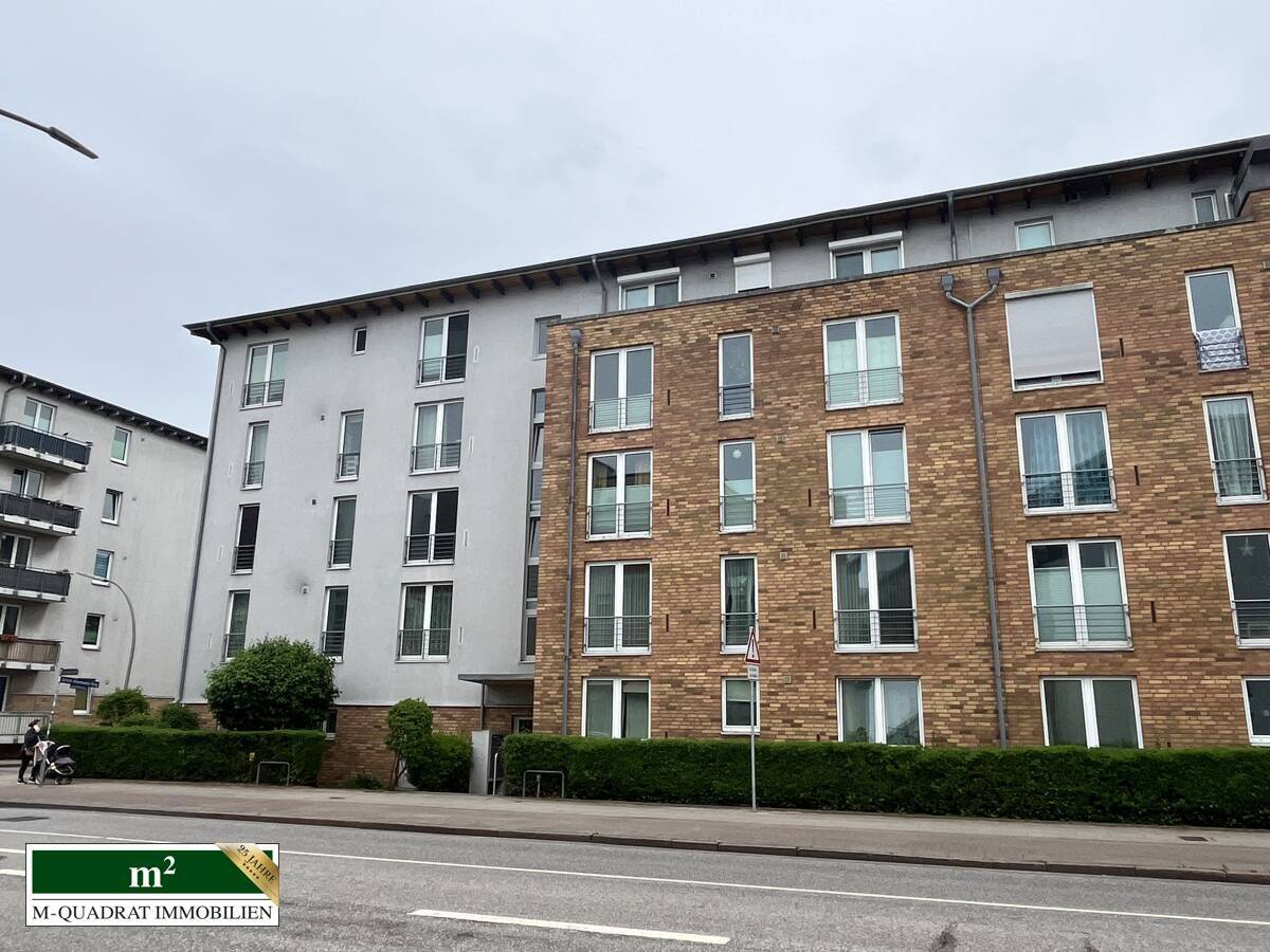 Kapitalalanlage -- 3-Zimmer Etagenwohnung mit Loggia + TG-Stellplatz