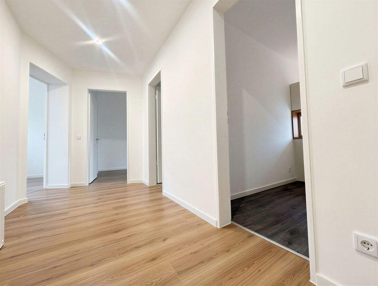 Aus der Gründerzeit! Inklusive Balkon & moderner Einbauküche – Leipzig – Vorschaubild 8