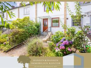 Gepflegtes Mittelreihenhaus mit real geteiltem Grundstück in Hamburg-Langenhorn