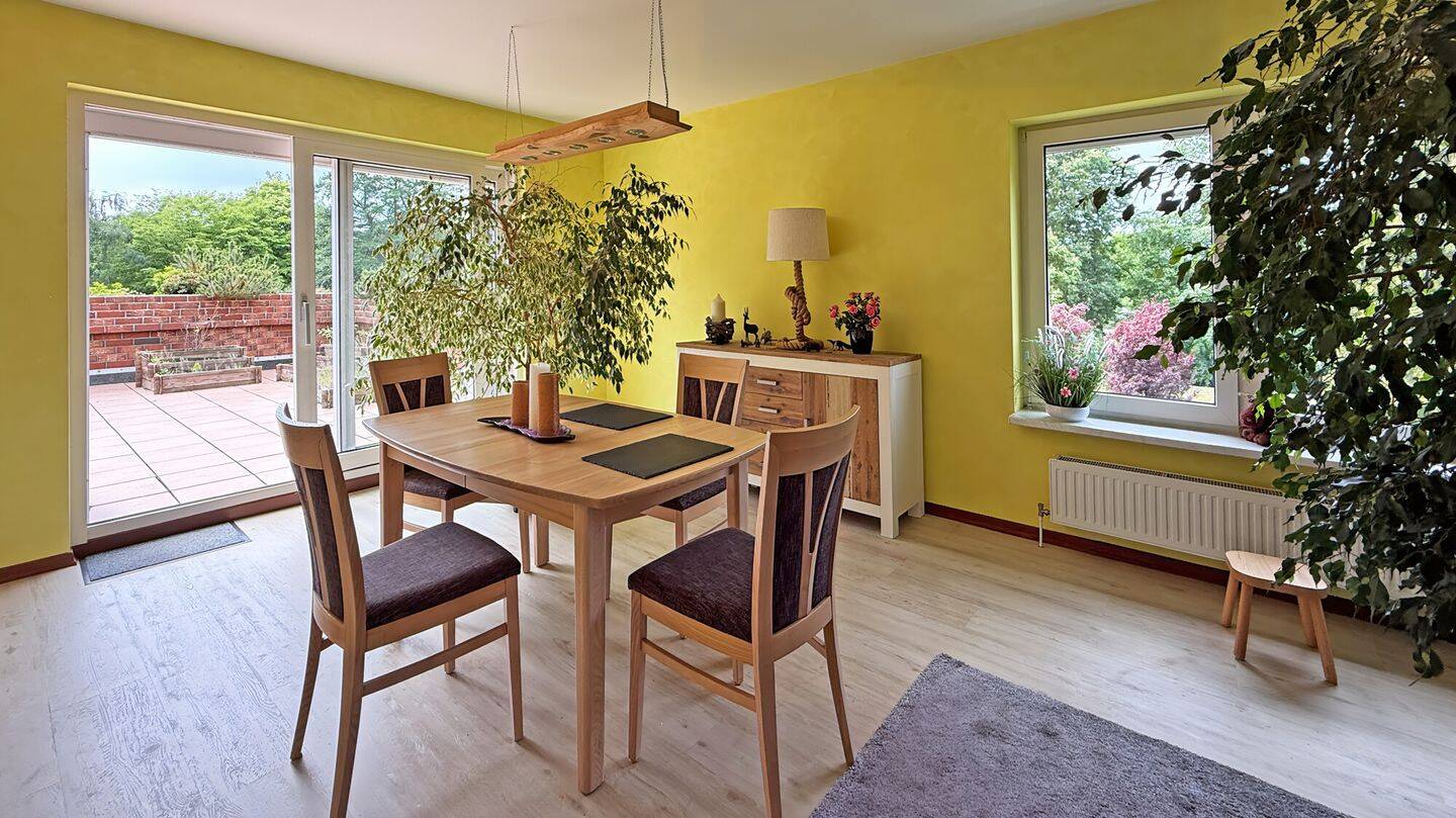 Großzügige Maisonettewohnung mit ca. 120 m² Wohnfläche, große Dachterrasse und Einzelgarage - Wentzel Dr. – Hamburg – Vorschaubild 6