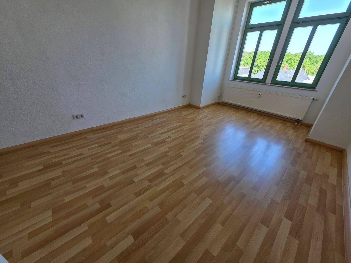 Wohnen in Küchwaldnähe - 3.OG / Lift ! offene Küche – Chemnitz – Vorschaubild 2