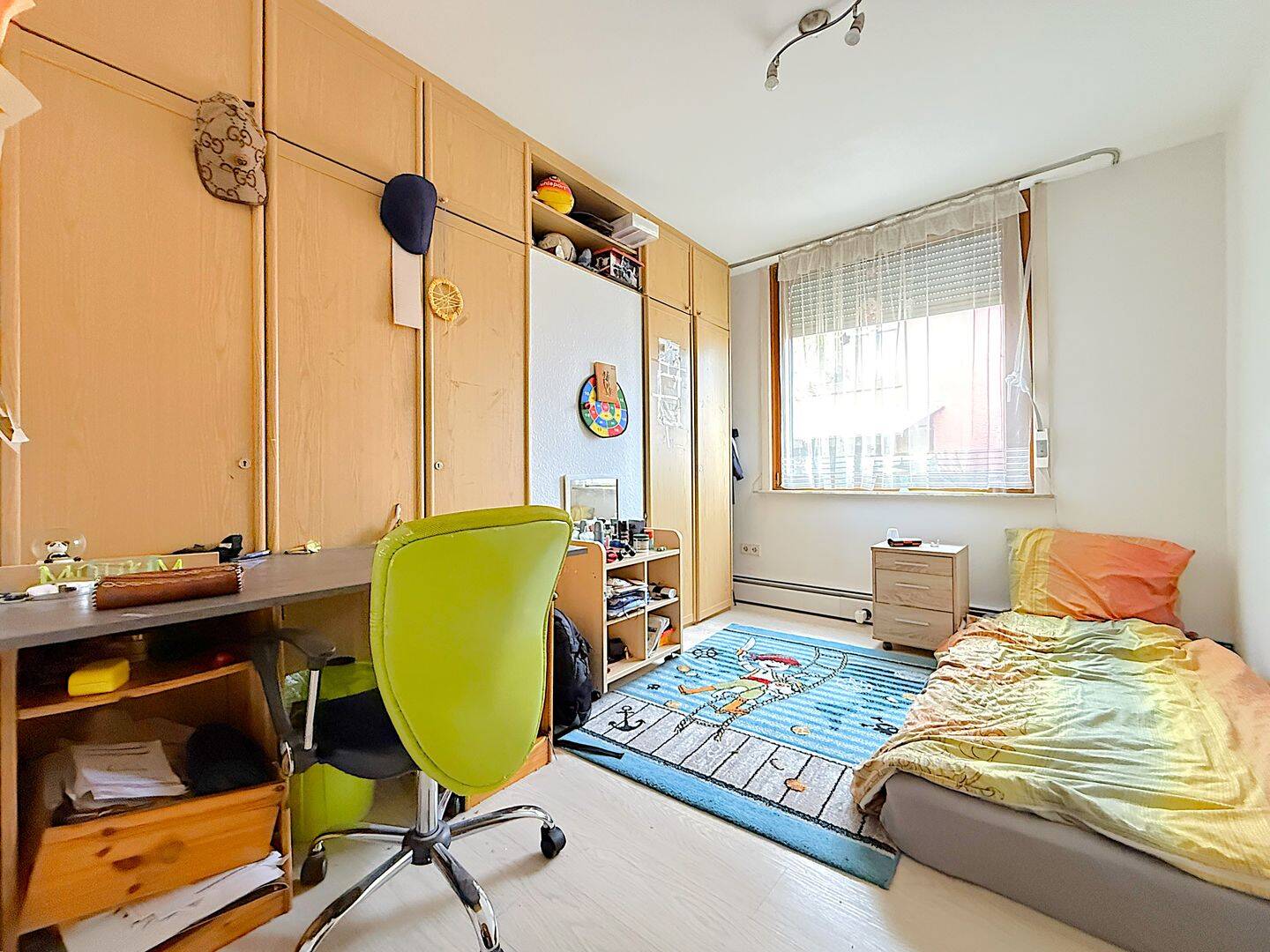 Großzügiges Einfamilienhaus / Bungalow mit Einliegerwohnung und Garten in Friolzheim – Friolzheim – Vorschaubild 8
