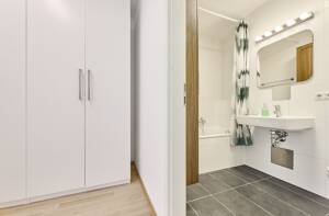 Sofort bezugsfrei: 4 Zimmer, zwei Bäder, Loggia und ein Grundriss, der überzeugt – 81379 München – Vorschaubild 7