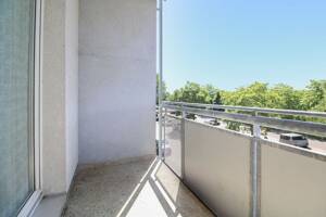 Berzugsfrei - drei Zimmer Wohnung mit Balkon am Stadtblick Magdeburgs – 39128 Magdeburg – Vorschaubild 3