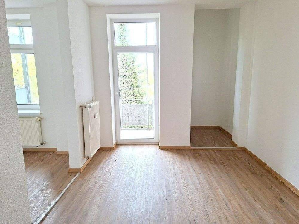 !! 5-Zimmer mit Balkon in Nebenstraße im Stadtteil Lutherviertel !! – Chemnitz – Vorschaubild 3