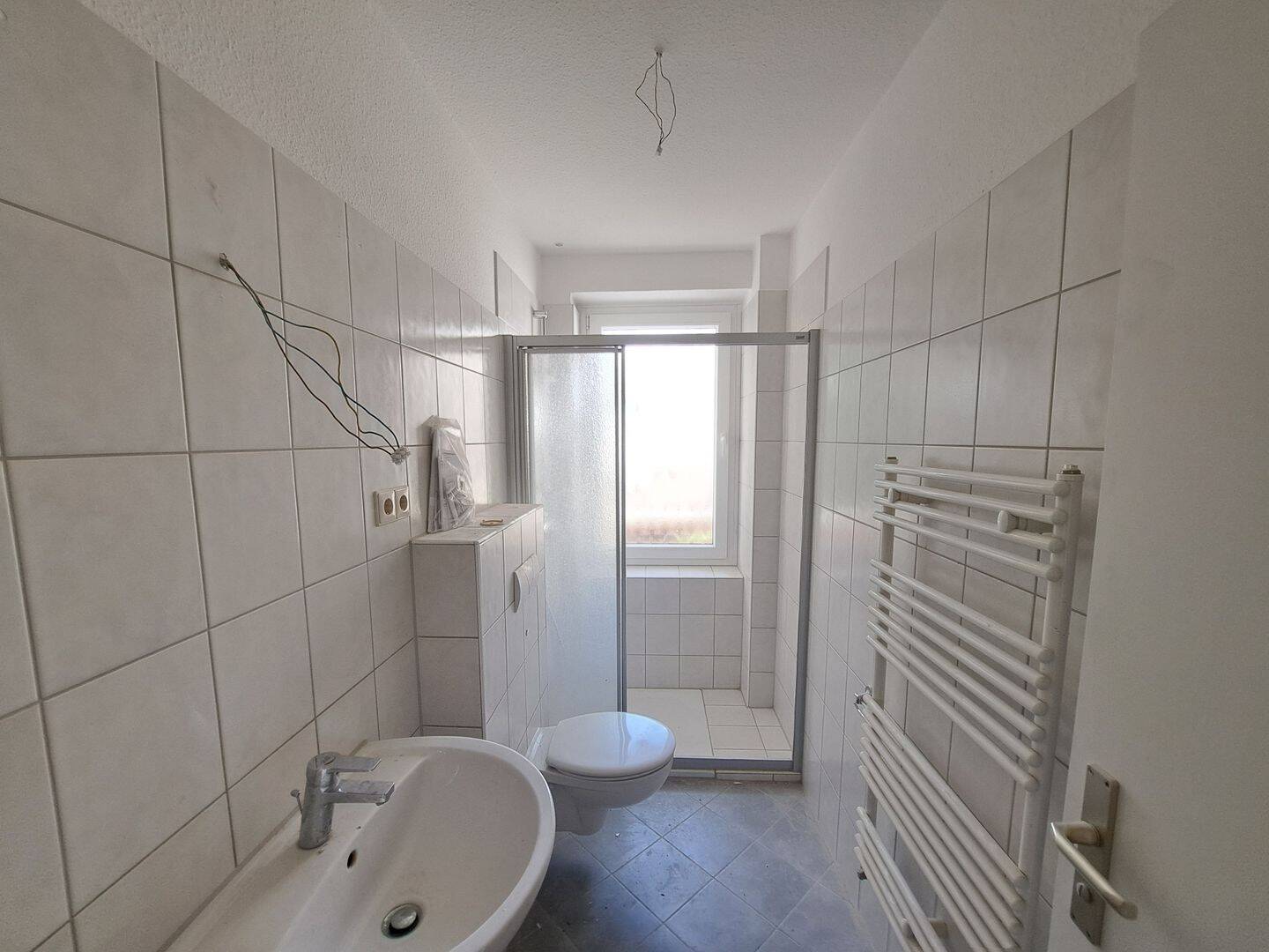Frisch renovierte 4-Zimmer-Wohnung mit Balkon in Bremerhaven! – Bremerhaven – Vorschaubild 7