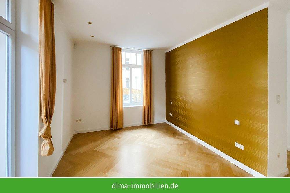 ZWEITBEZUG | exklusive Luxus-Wohnung mit Kamin, hochw. Einbauküche, Design-Bädern, Stellplatz u.v.m. – Leipzig – Vorschaubild 8