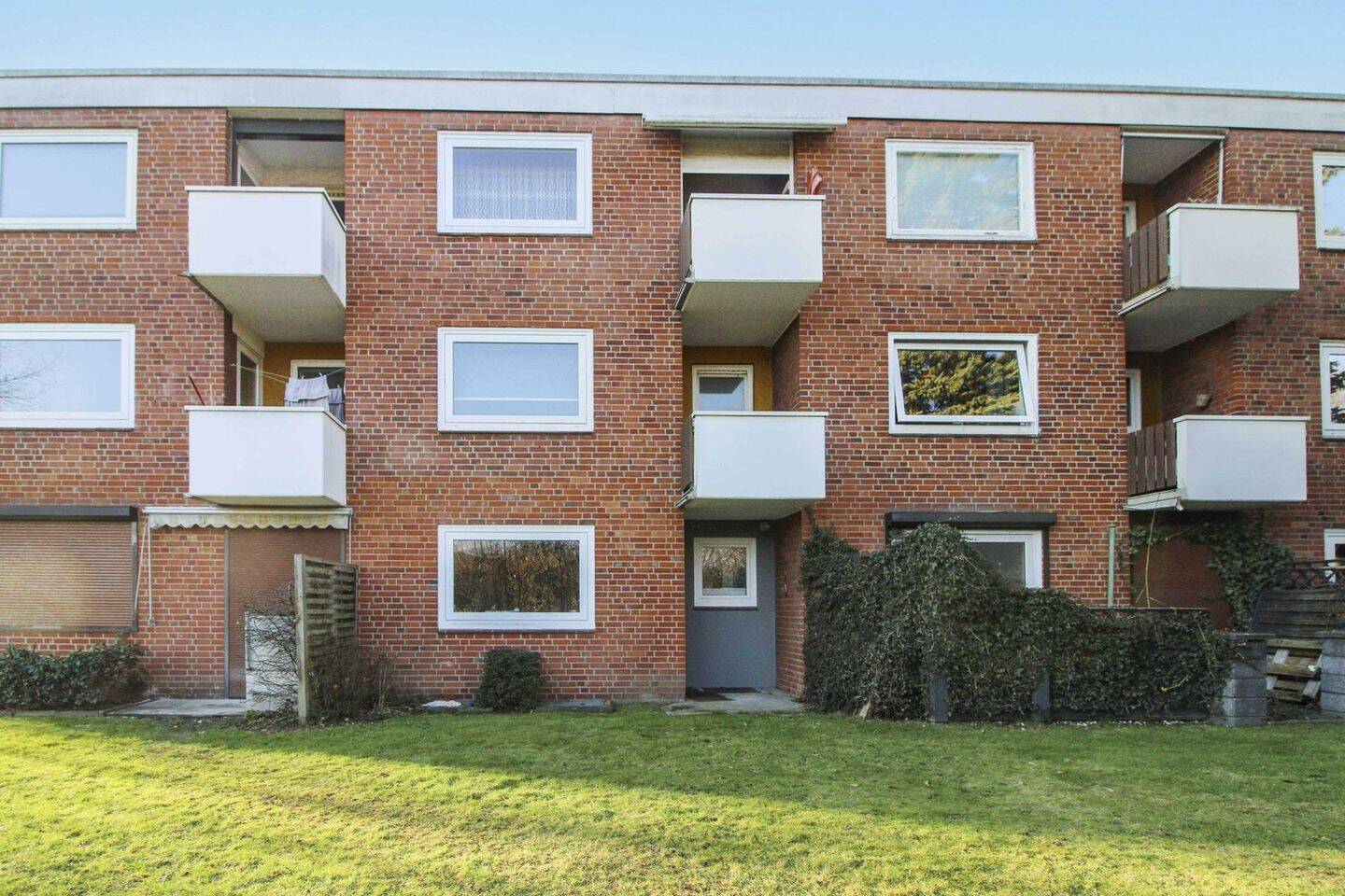 Gut geschnittene 1 Zi - Wohnung mit Loggia - Blick auf die Moorweide - Erbpacht - Vermietet – Hamburg – Vorschaubild 7