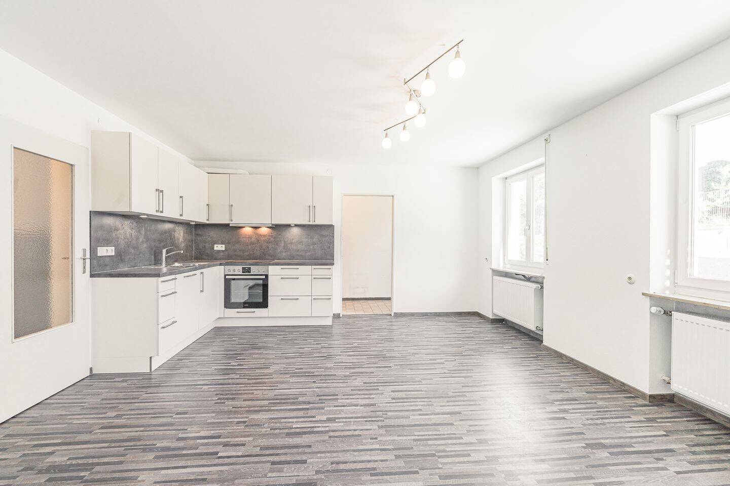 Freistehendes 2 Parteienhaus mit Ausbaupotenzial in bester Wohnlage! – Großmehring – Vorschaubild 5