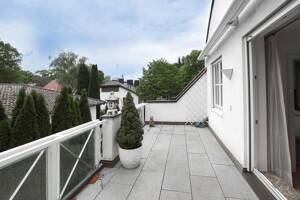 AIGNER - Lichtdurchflutete Dachgeschosswohnung mit separatem Hobbyraum am Pasinger Stadtpark – 81243 München – Vorschaubild 7