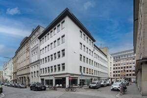 Direkt vom Eigentümer: Attraktive 3-Zimmer-Wohnung mit Südbalkon in zentraler Innenstadtlage – 20095 Hamburg – Vorschaubild 1