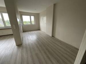 Moderne und helle Balkon-Wohnung in ruhiger Wohnsiedlung - mit Bodenbelag und verspachtelten Wänden – 47169 Duisburg – Vorschaubild 8