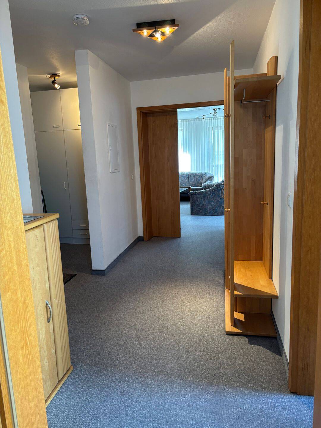 Vollmöblierte 2-Zimmer-Wohnung mit 2 Balkonen und TG-Stellplatz in Fürth-West – Fürth – Vorschaubild 8
