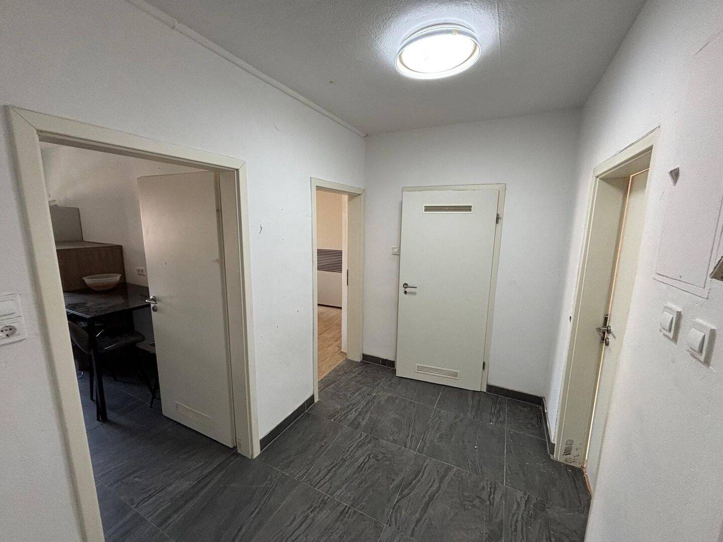 Kapitalanlage mit Perspektive: leerstehende 2 Zimmer-Wohnung mit Balkon in Schoppershof – Nürnberg – Vorschaubild 4