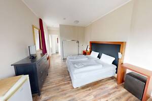 Möbliertes Apartment (ohne Küche) in Toplage der Kölner Altstadt (MB 4987) – 50667 Köln – Vorschaubild 3