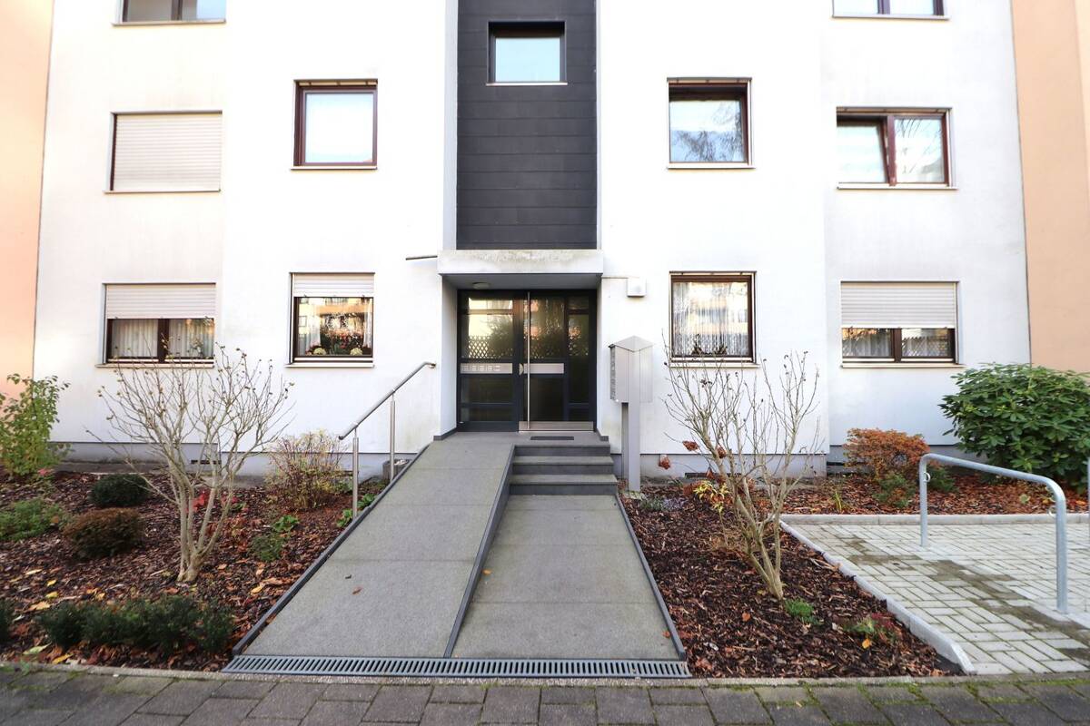 Nürnberg - Nordwest-Stadt schöne 3-Zimmer-Wohnung mit Sonnen-Balkon – 90425 Nürnberg – Bild 1 von 6