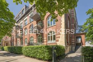 Lichtdurchflutete Stadtwohnung auf der Uhlenhorst. – 22085 Hamburg – Vorschaubild 1