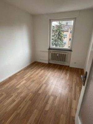 WG-Zimmer in sanierter 4er-WG in Würzburg-Sanderau - Direkt am Main – 97072 Würzburg – Vorschaubild 3