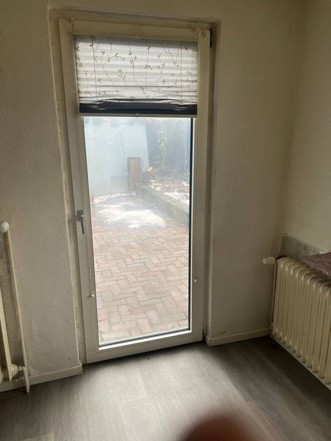 Hübsches, kleines Haus mit Wohnung. Keine Provision, nur an ruhige Mieter. – Wilhelmshaven – Vorschaubild 5