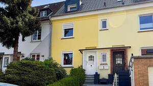 Reihenmittelhaus mit Terrasse und Garten in Wuppertal-Oberbarmen/Grenze Langerfeld