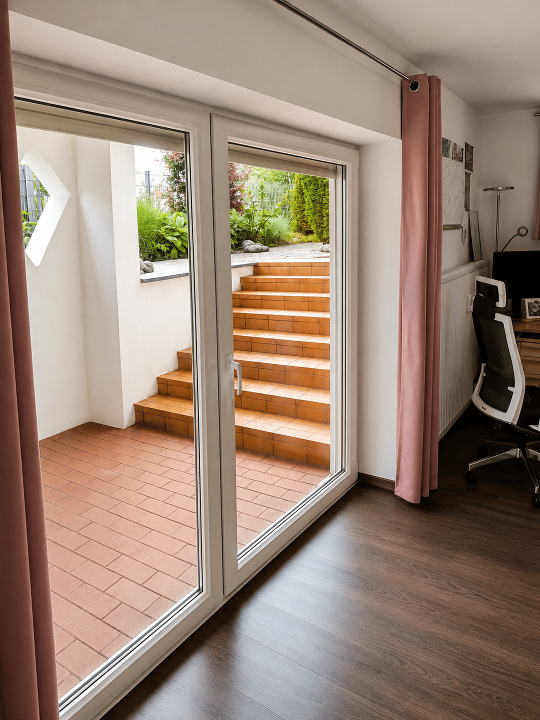Zentrumsnahe 2-Zimmer-Wohnung mit Terrasse und guter Anbindung in Ingolstadt – Ingolstadt – Vorschaubild 3