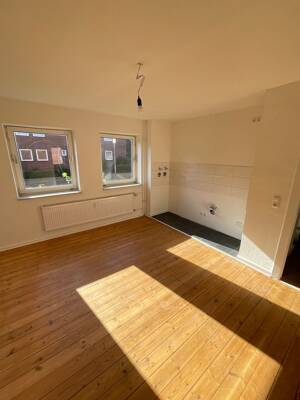 2 zimmer wohnung mit schönem Blick. – 24146 Kiel – Vorschaubild 3