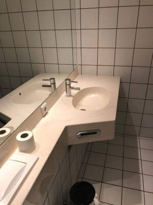 *** Arbeiten und Wohnen in dem 3 Raum-Wohn/Büro am Rheinpark D-Golzheim*** – 40474 Düsseldorf – Vorschaubild 8