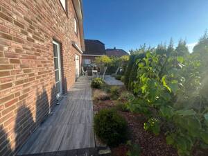 Ein bis Zweifamilienhaus, Garten ,Doppelgarage, Vollkeller – ideal für Familien oder Kapitalanleger – 33659 Bielefeld – Vorschaubild 2