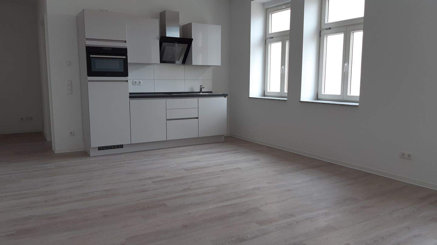 2-Raum-Appartment mit Küche, Lichtsystem, Design- Bad, Aufzug, Waschsalon – Chemnitz – Vorschaubild 3