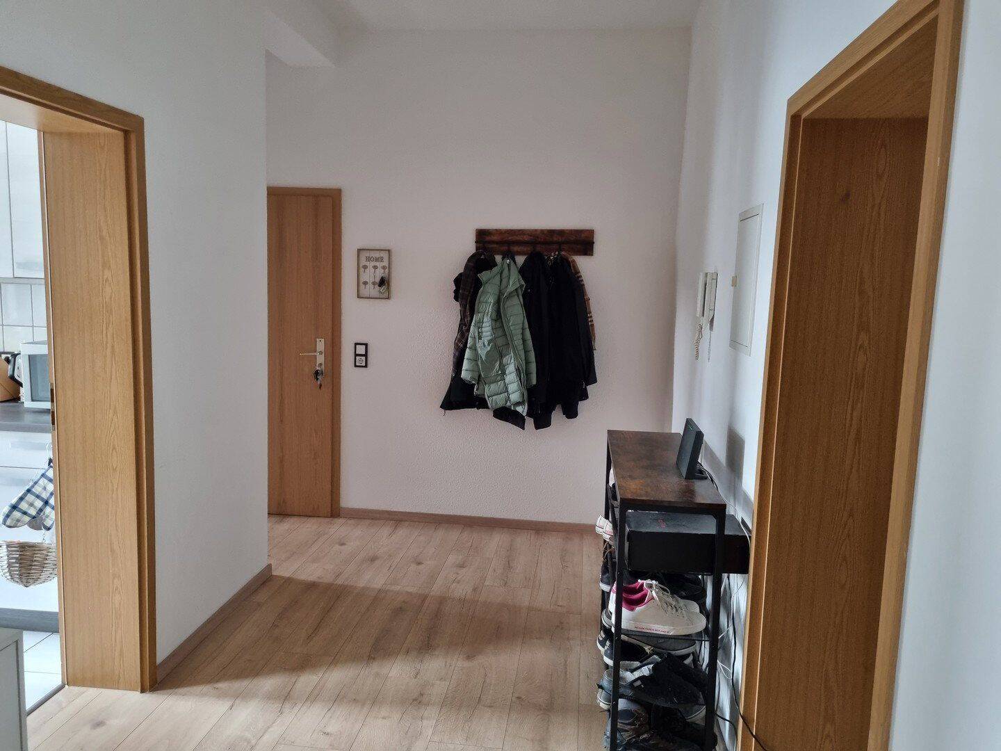 Charmante und großzügige und zentrumsnahe Wohnung inklusive Küche mit Balkonoption WG geeignet – Erfurt – Vorschaubild 9